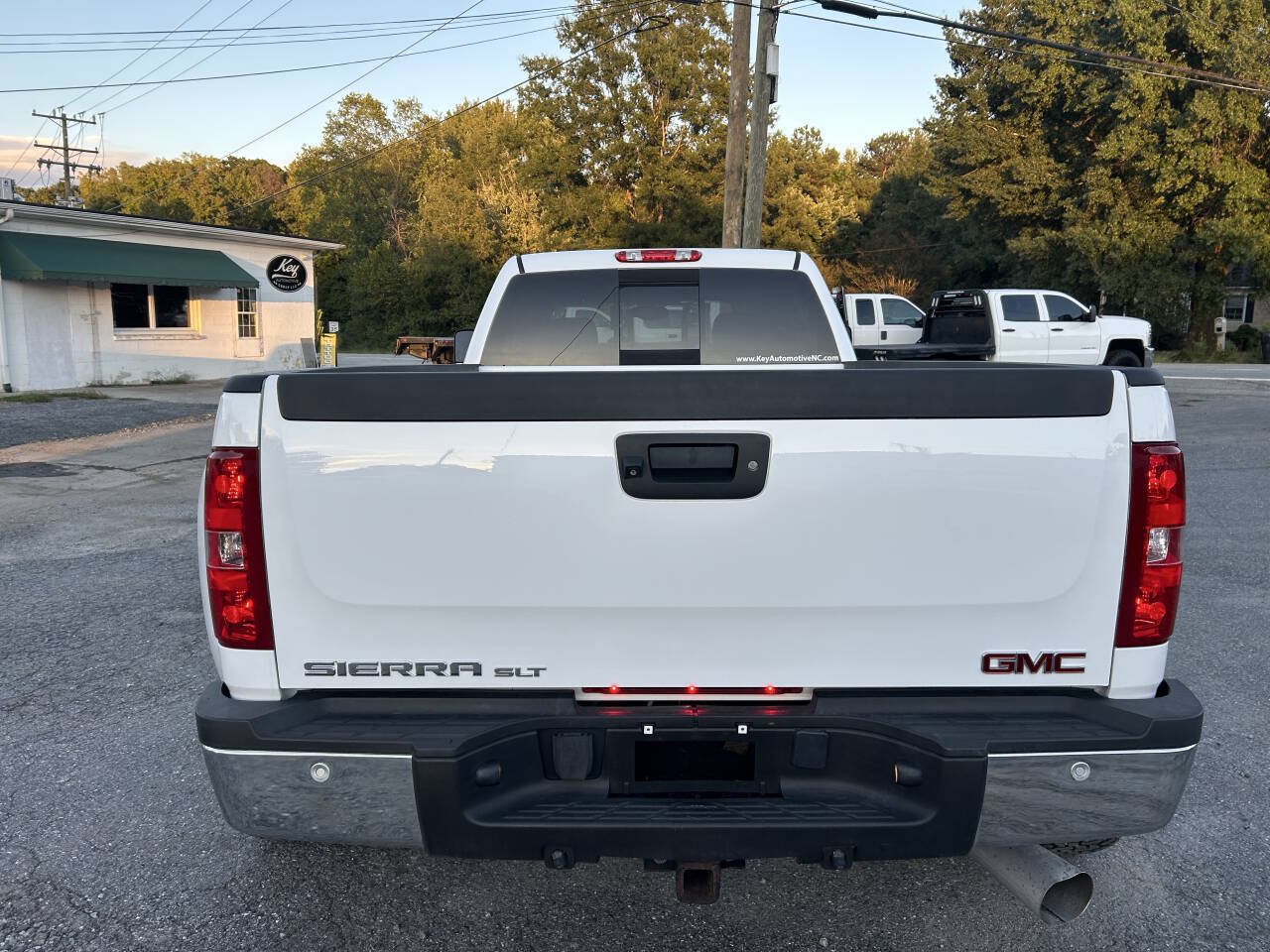 Used 2010 GMC Sierra 3500 SLT w/ SLT Convenience Package AWD/4WD image 7