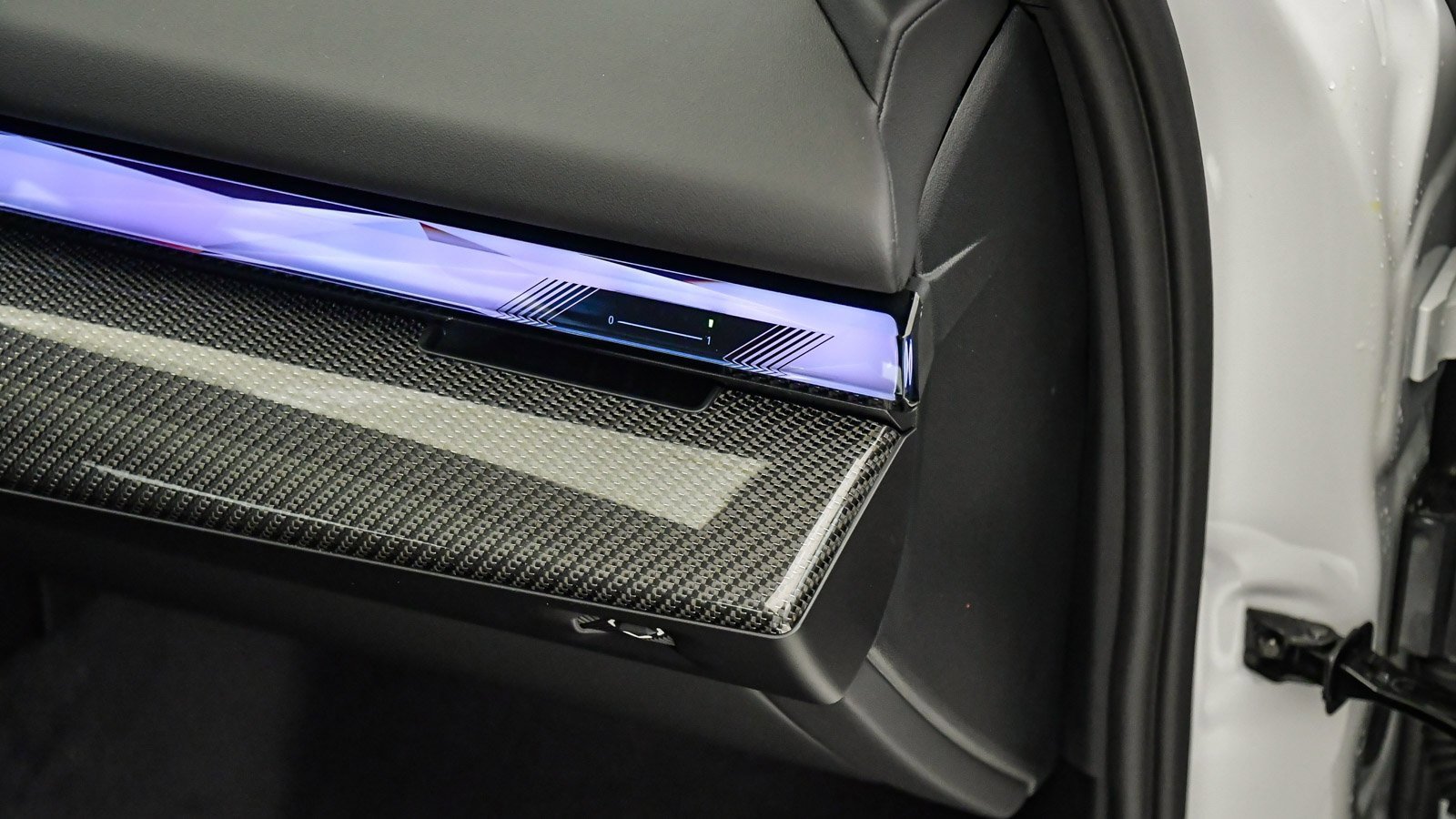 New 2026 BMW 550e xDrive image 19