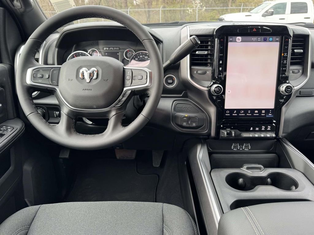 New 2026 RAM 2500 Big Horn AWD/4WD image 16