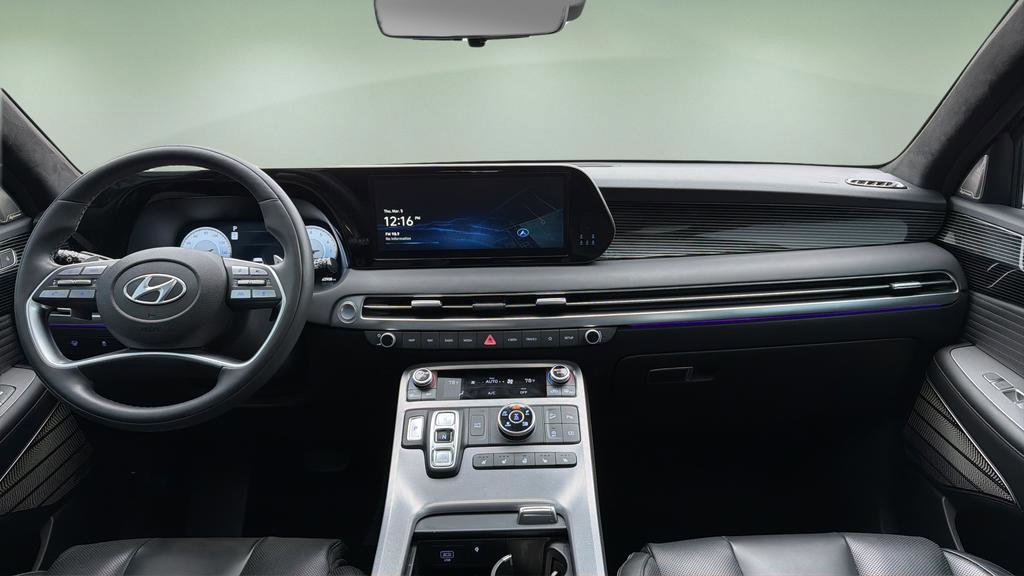 Used 2024 Hyundai Palisade Calligraphy image 7