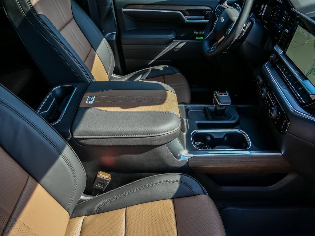 New 2026 Chevrolet Silverado 1500 High Country AWD/4WD image 18