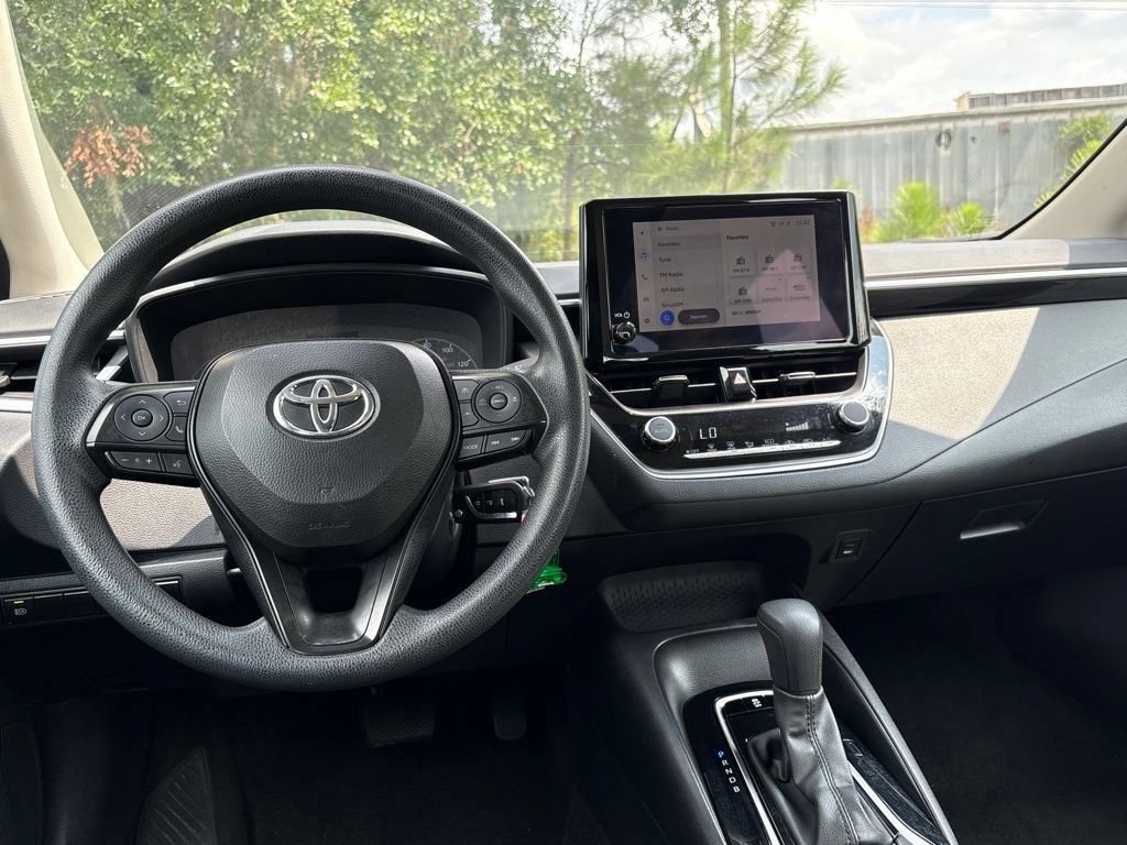 Used 2024 Toyota Corolla LE FWD image 21