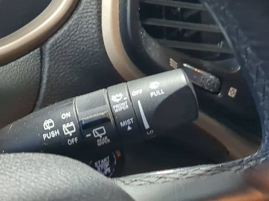 Used 2016 Jeep Cherokee Limited w/ Luxury Group AWD/4WD image 31