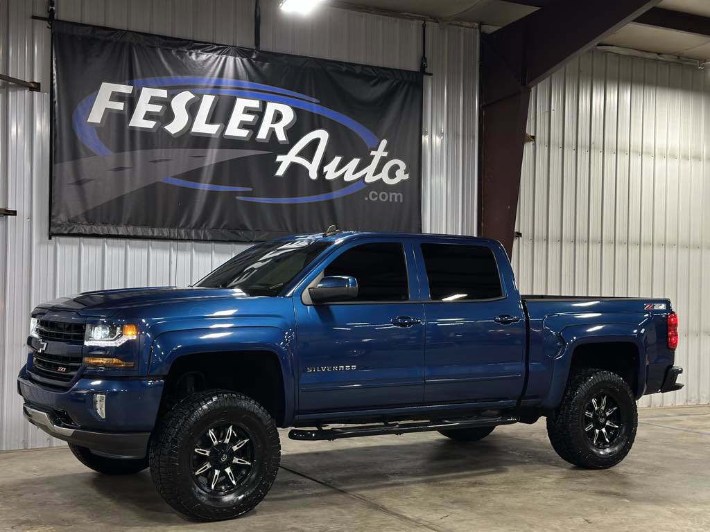 Used 2018 Chevrolet Silverado 1500 LT w/ All Star Edition image 12