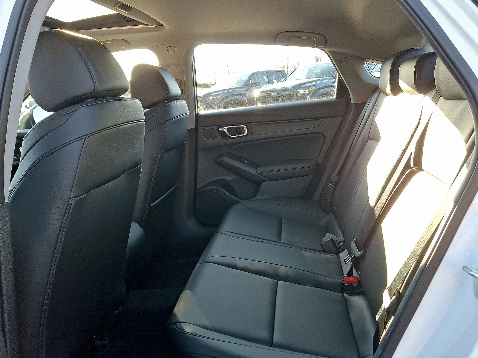 Used 2023 Acura Integra image 10