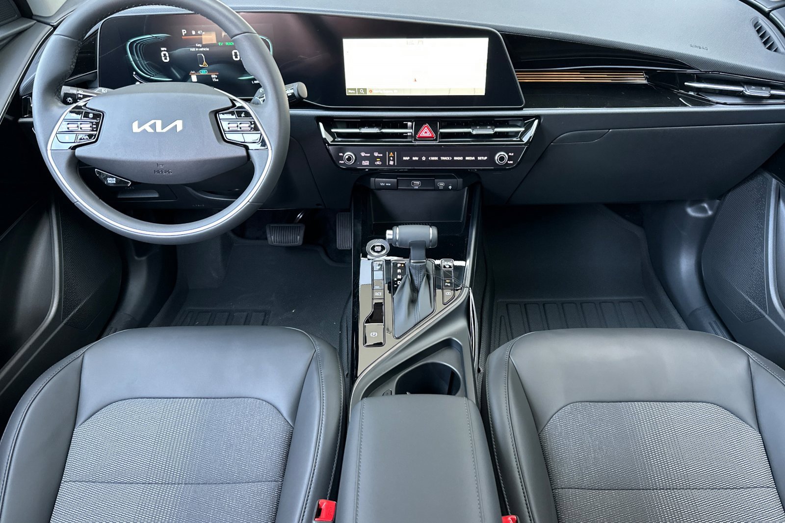 New 2025 Kia Niro EX image 9