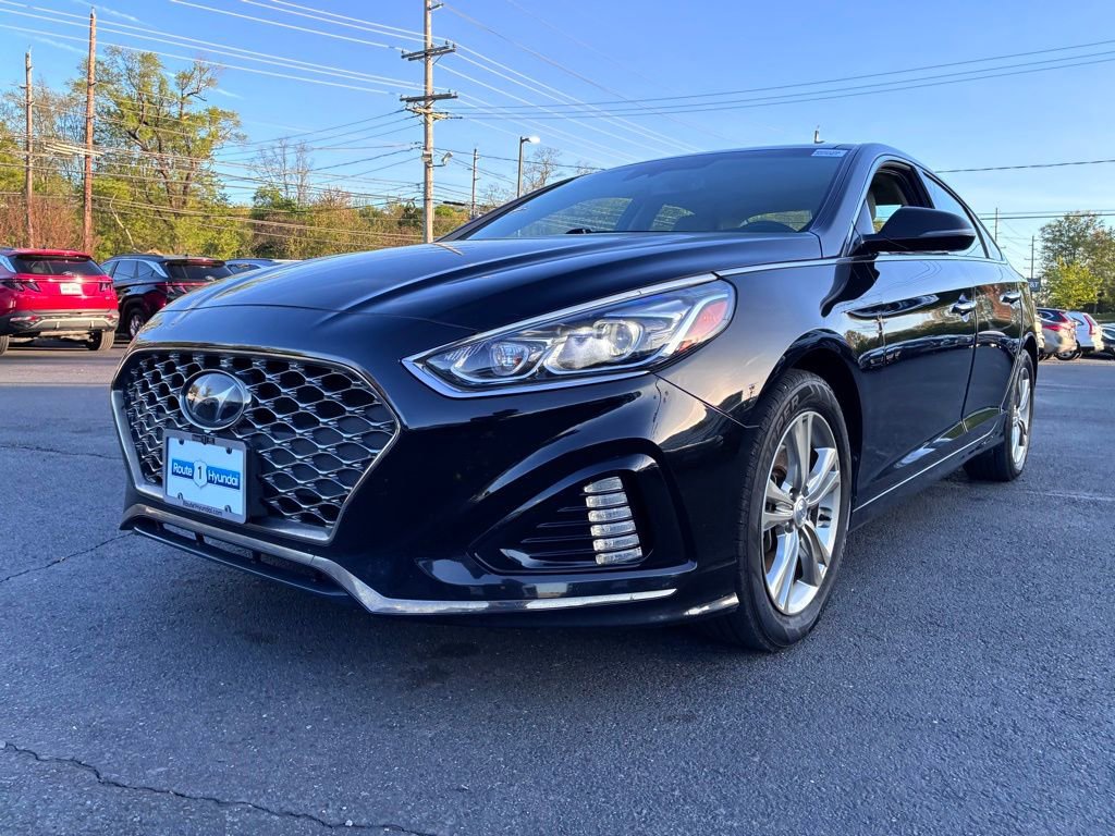 Used 2019 Hyundai Sonata Limited w/ Ultimate Package 04 FWD image 3