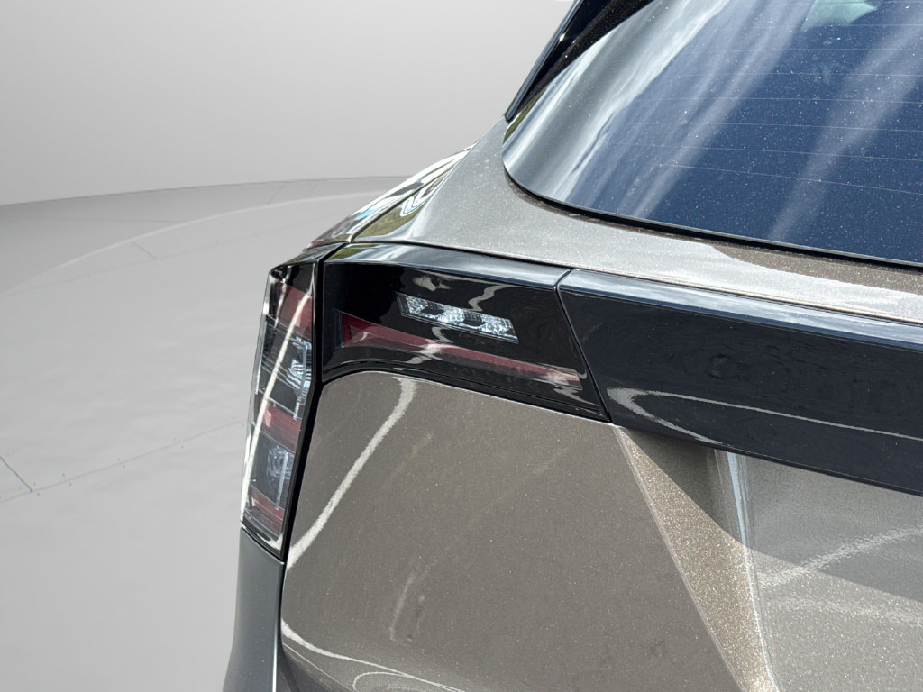 New 2026 Nissan Kicks SR FWD image 44