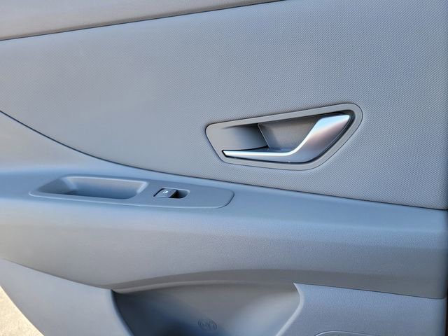 Used 2025 Hyundai Elantra Sport image 13