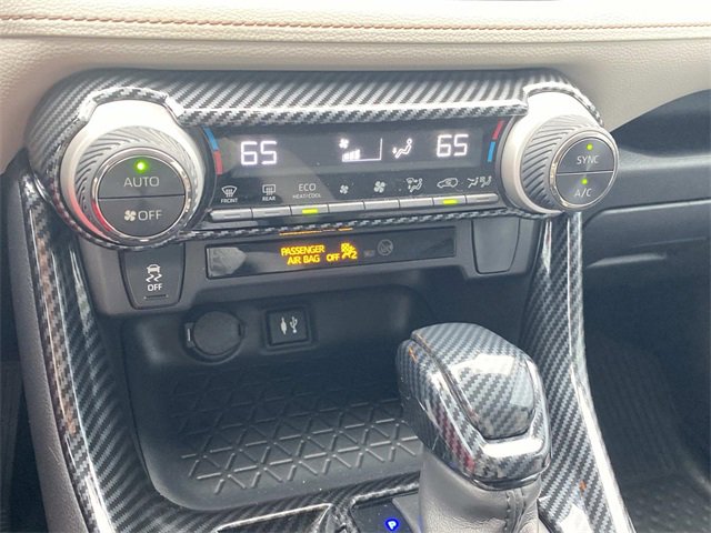 Used 2019 Toyota RAV4 XLE image 27