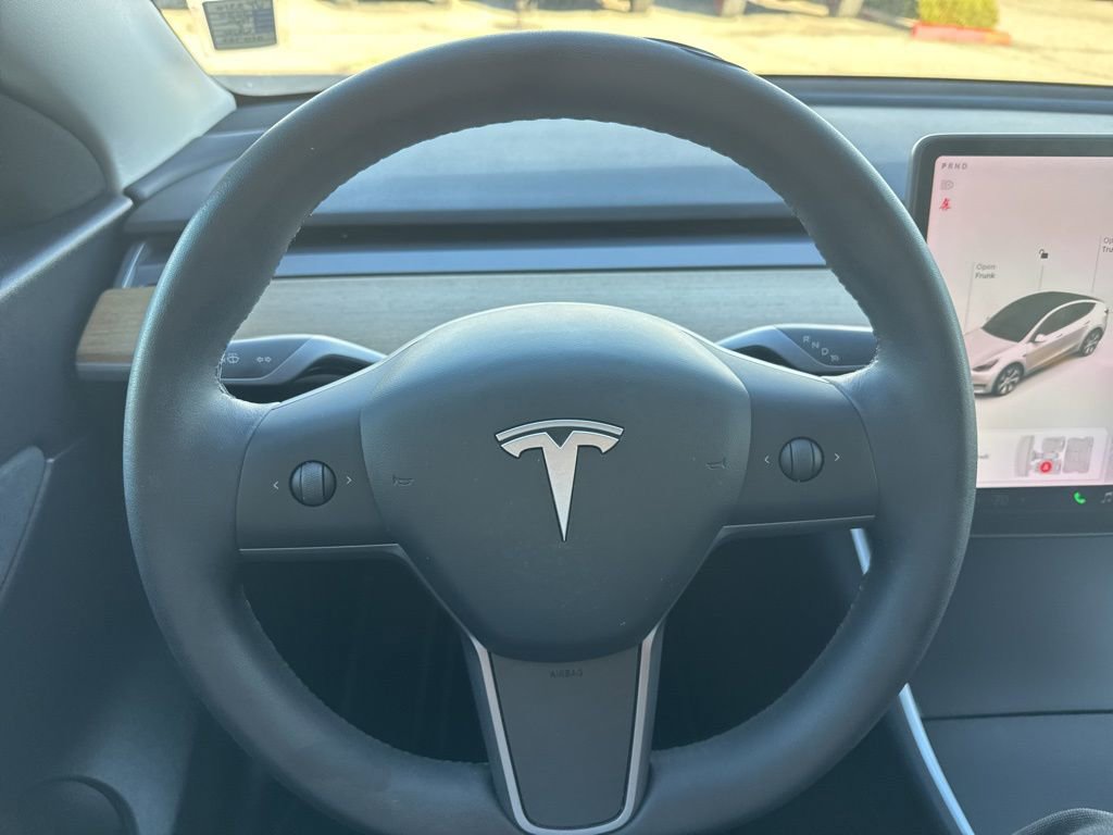 Used 2020 Tesla Model Y Long Range image 14