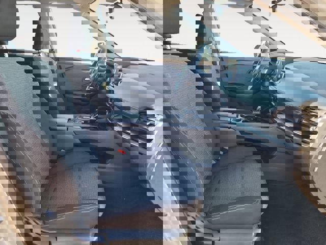 Used 2023 Nissan Rogue SV image 15