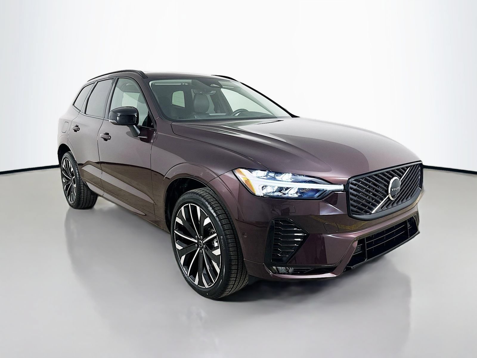 New 2026 Volvo XC60 B5 Ultra w/ Protection Package Premier AWD/4WD image 3
