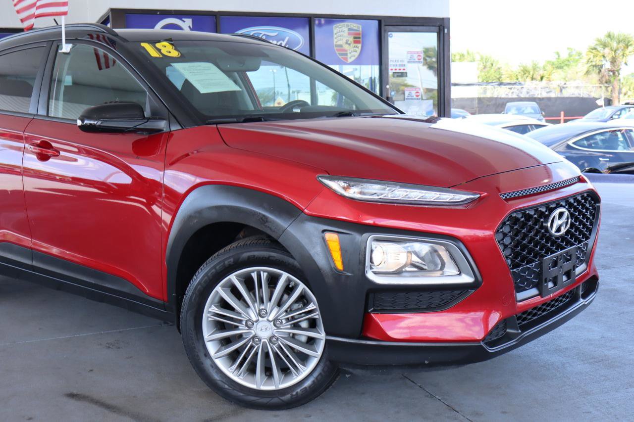 Used 2018 Hyundai Kona SEL FWD image 2