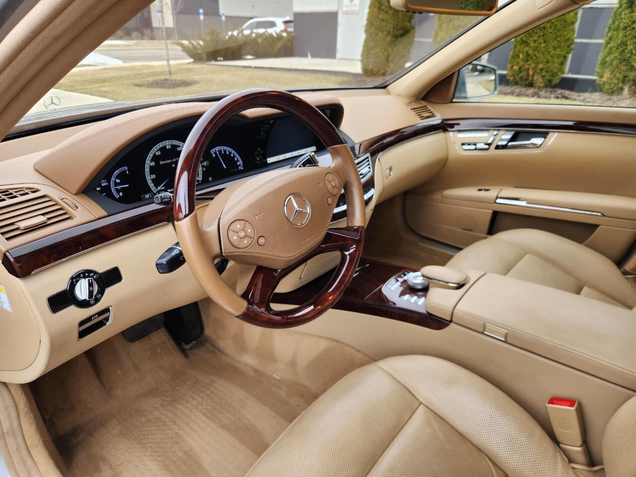 Used 2010 Mercedes-Benz S 550 4MATIC image 10