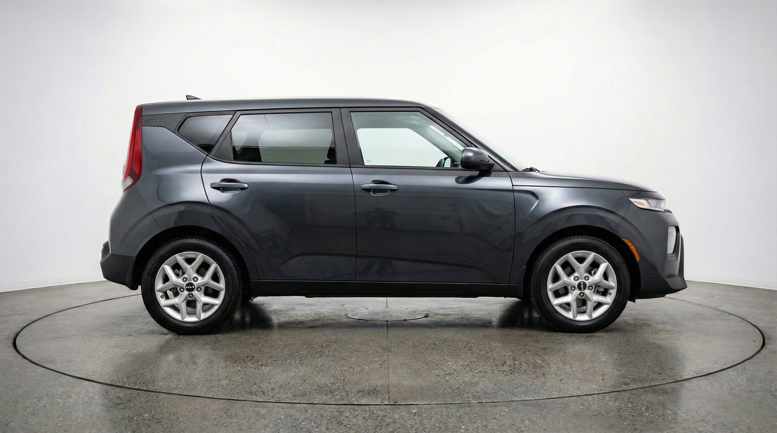 Used 2025 Kia Soul LX w/ LX Technology Package image 11