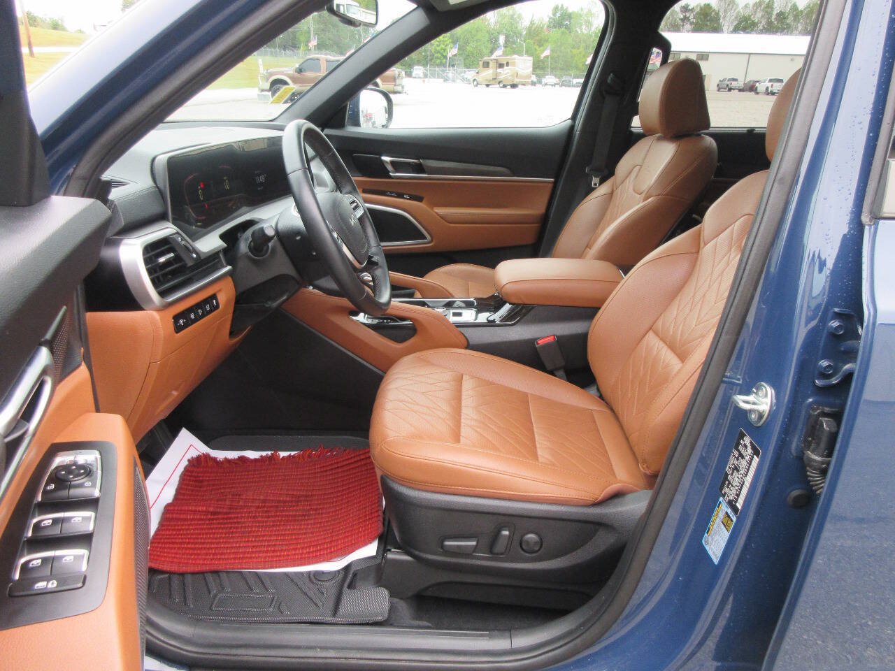 Used 2024 Kia Telluride EX X-Line AWD/4WD image 12