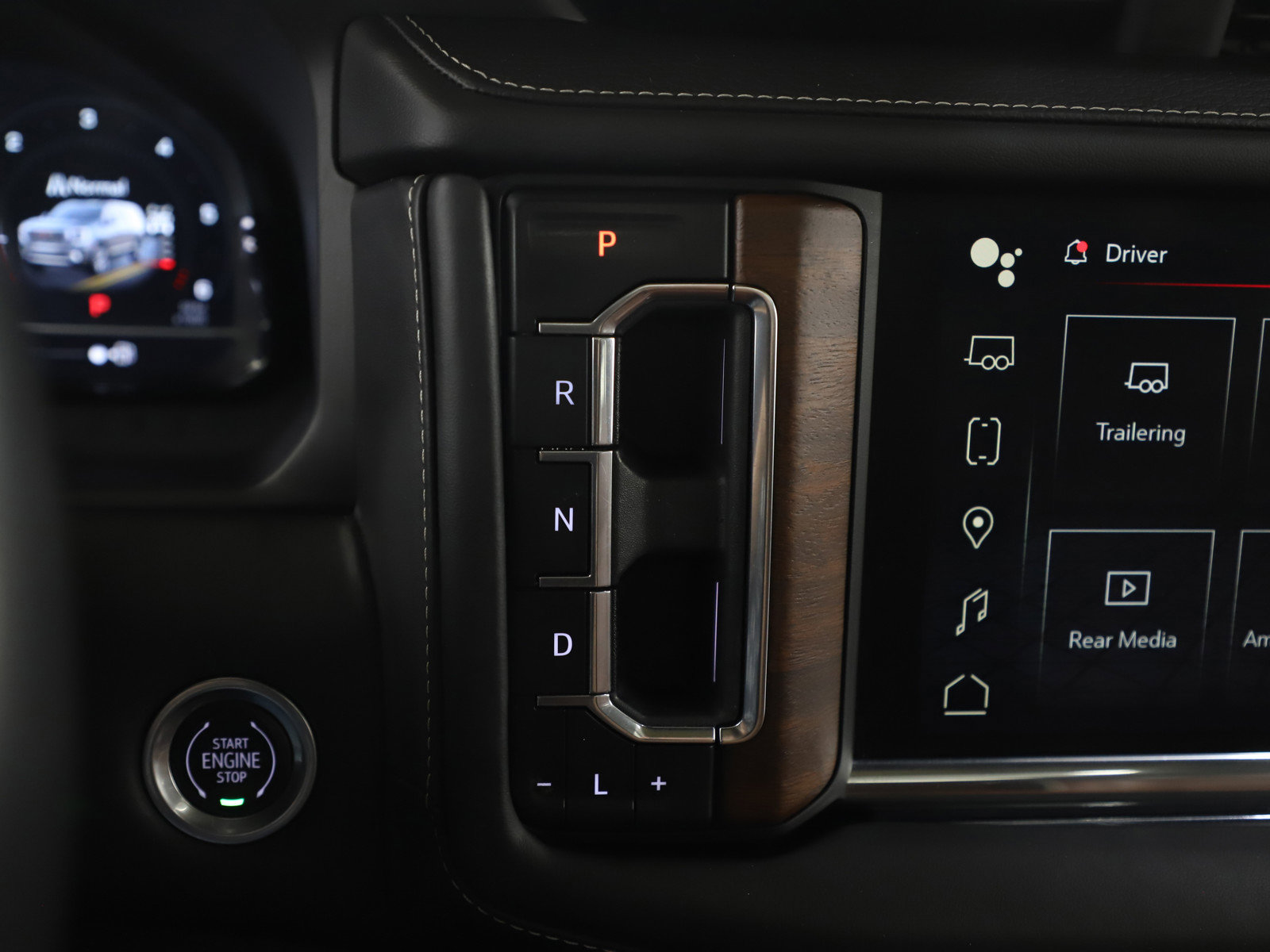 Used 2023 GMC Yukon XL Denali Ultimate AWD/4WD image 29