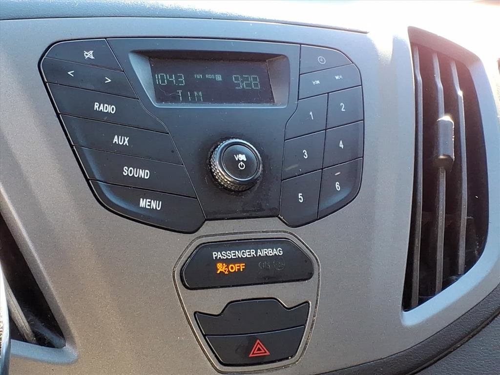 Used 2018 Ford Transit 250 130 Low Roof image 9