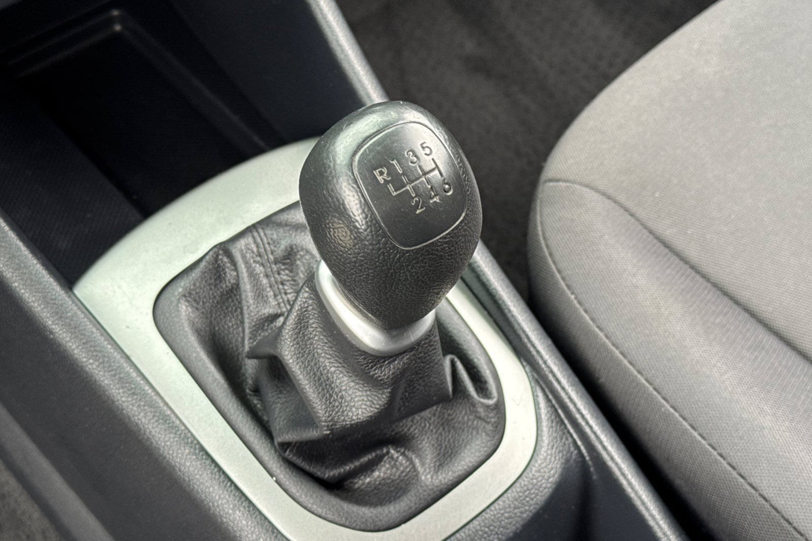 Used 2015 Kia Rio LX FWD image 23
