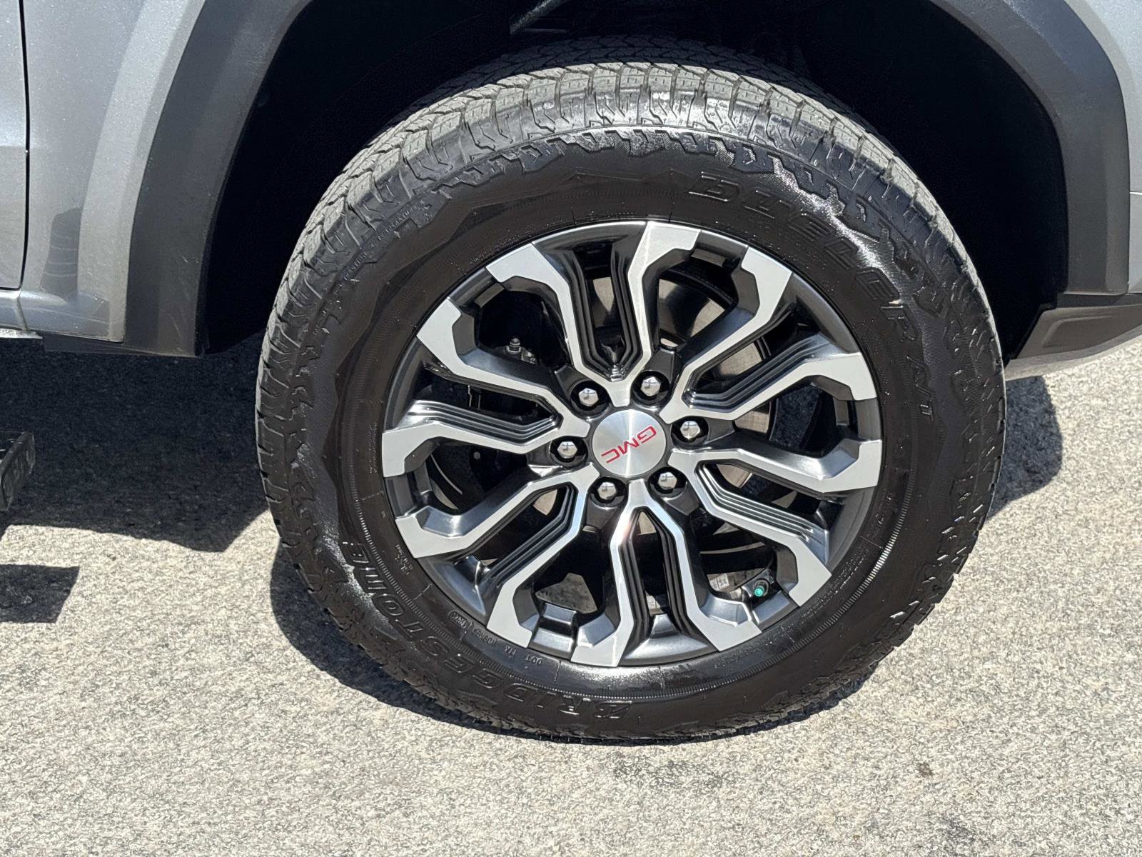 Certified 2024 GMC Canyon Denali image 10