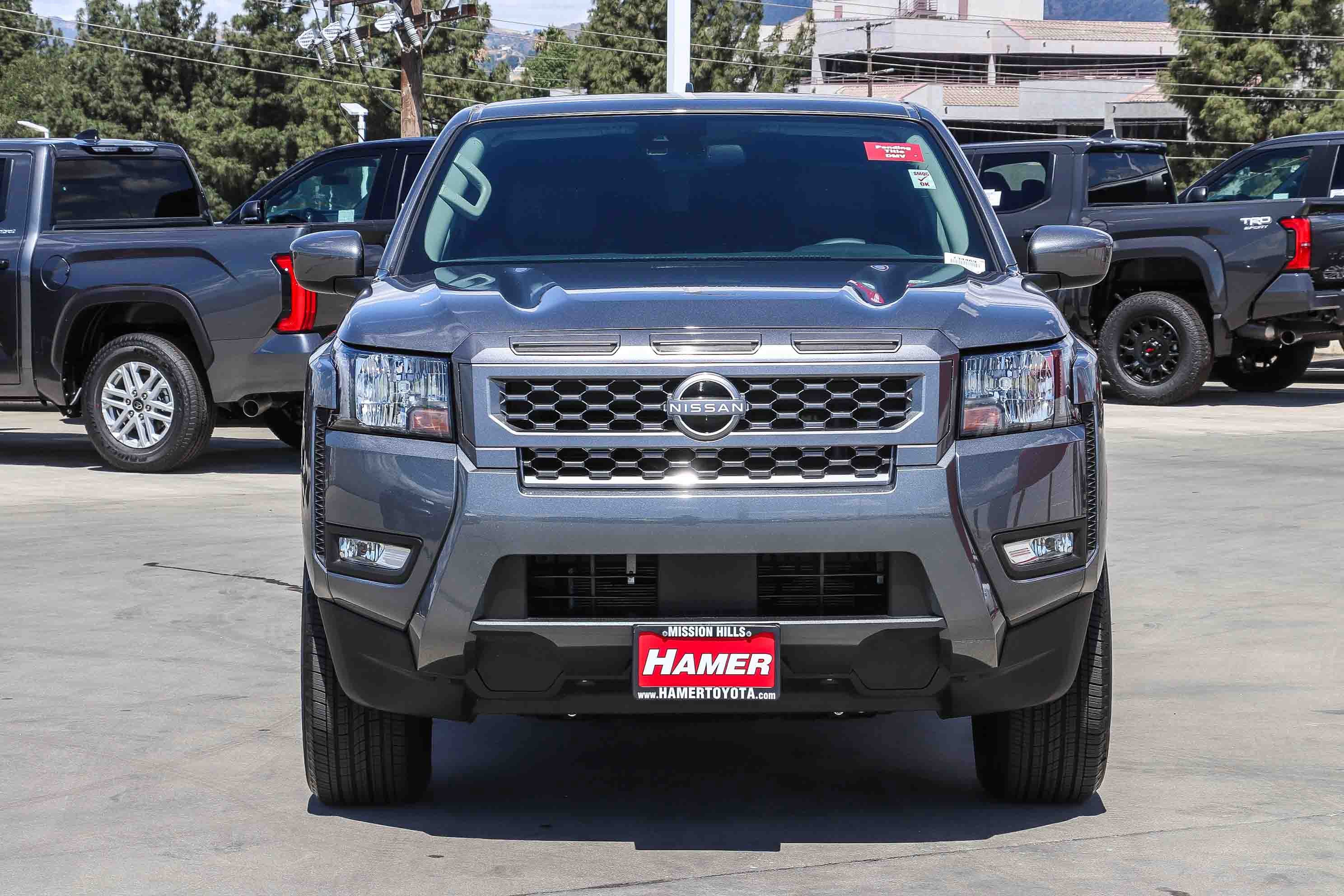 Used 2025 Nissan Frontier SV w/ SV Convenience Package RWD image 2