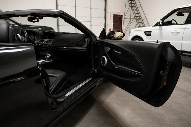 Used 2007 BMW M6 Convertible RWD image 28