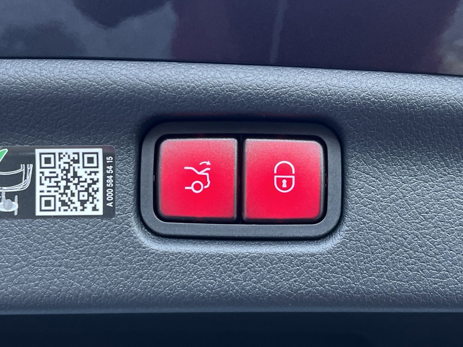 New 2026 Mercedes-Benz C 300 4MATIC Sedan image 25