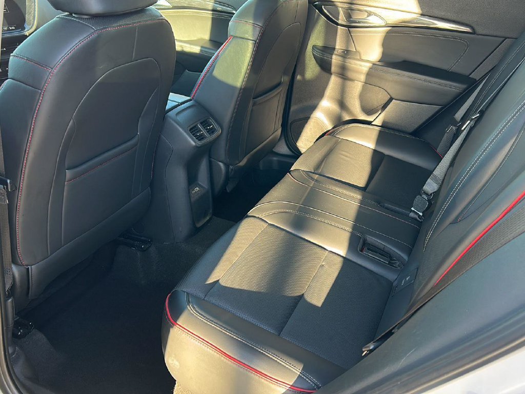Used 2023 Buick Envision Essence w/ Sport Touring Package FWD image 19