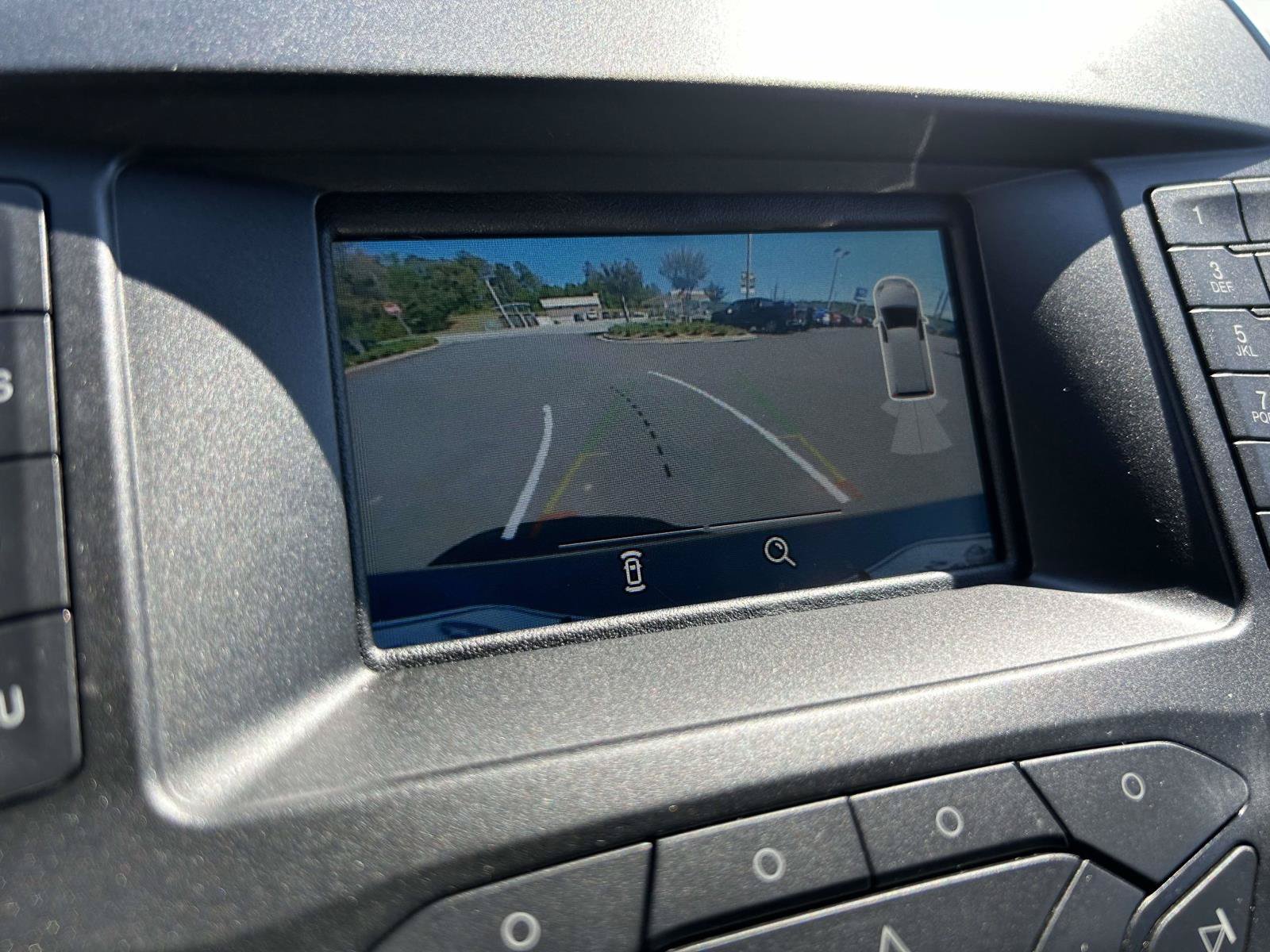 Used 2018 Ford Edge SEL FWD image 19
