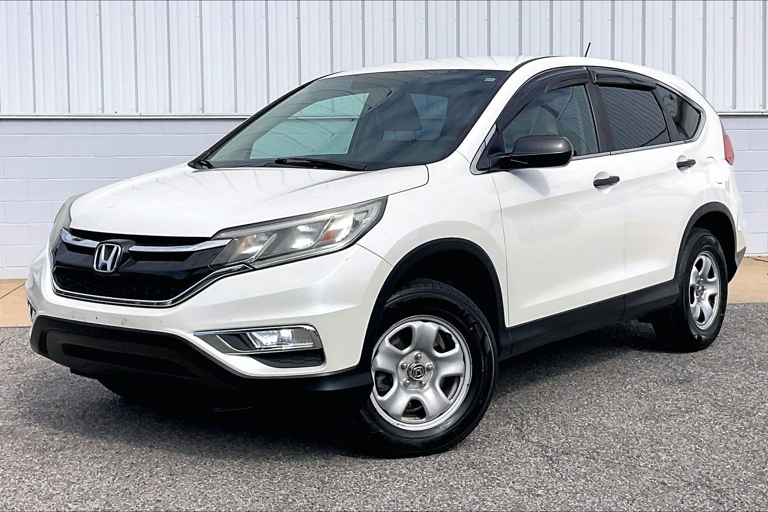 Used 2016 Honda CR-V LX image 2