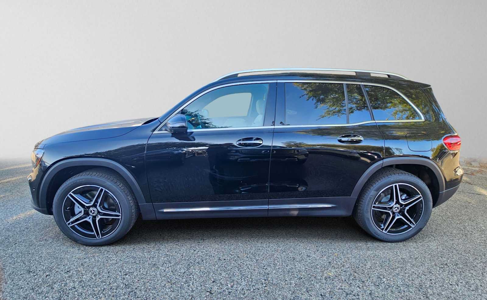 New 2026 Mercedes-Benz GLB 250 image 6