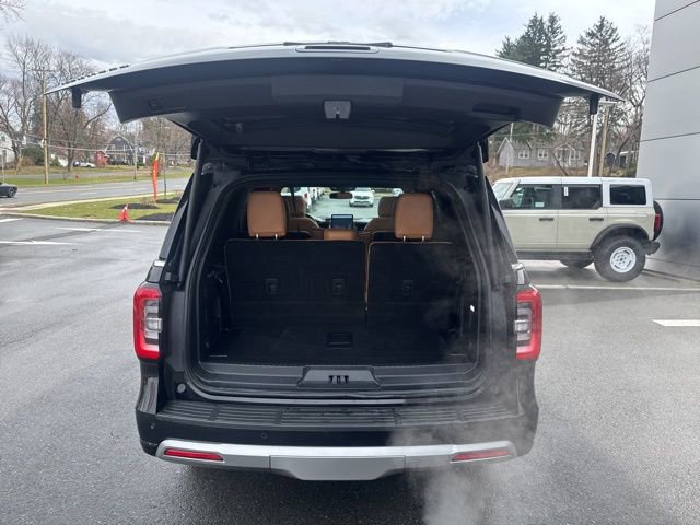 Certified 2024 Ford Expedition Platinum AWD/4WD image 9