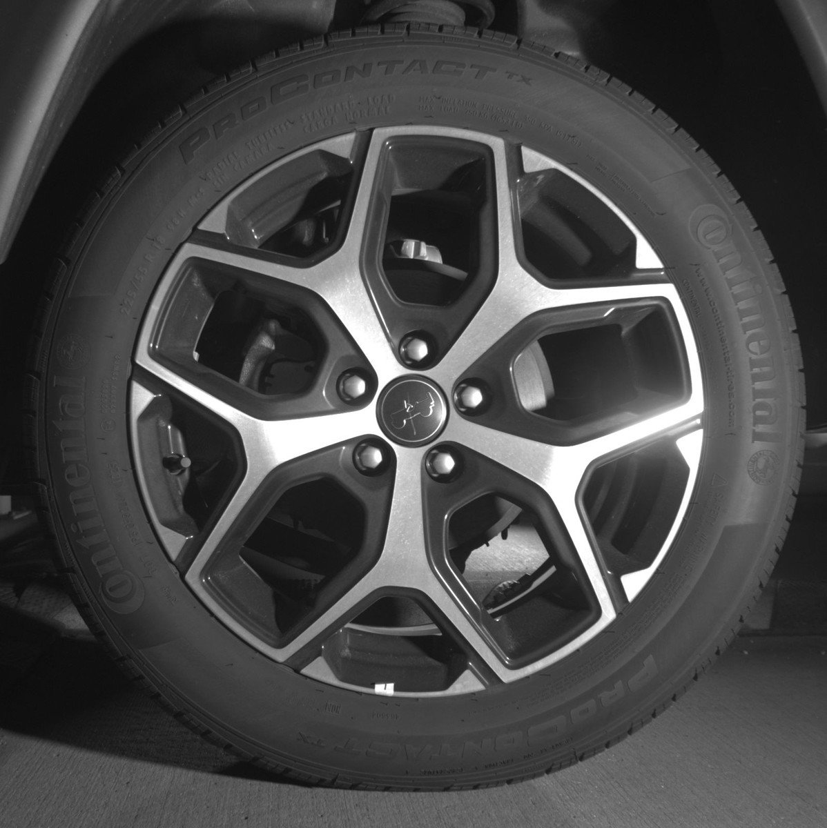 Used 2025 Jeep Compass Limited image 14