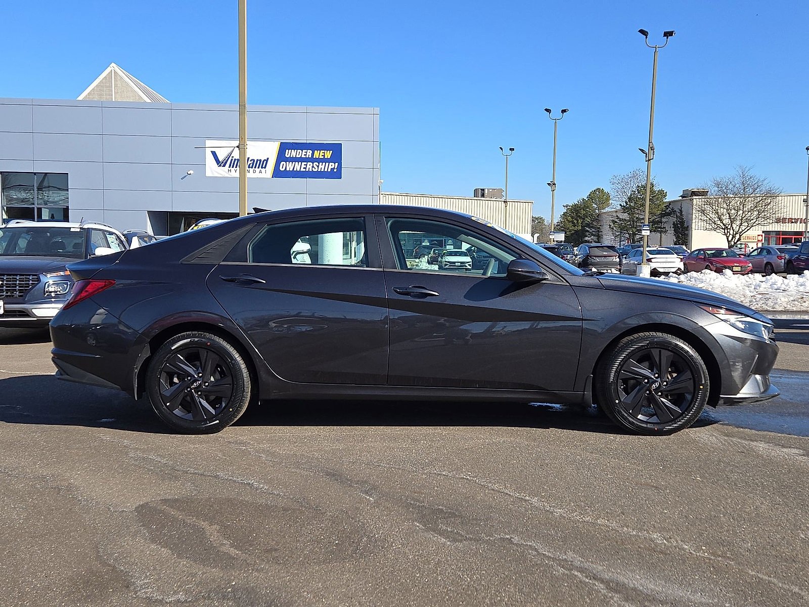 Certified 2022 Hyundai Elantra SEL image 31