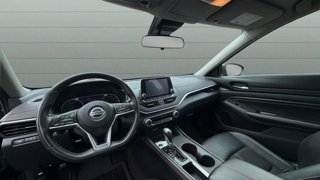 Used 2022 Nissan Altima 2.5 SR FWD image 8