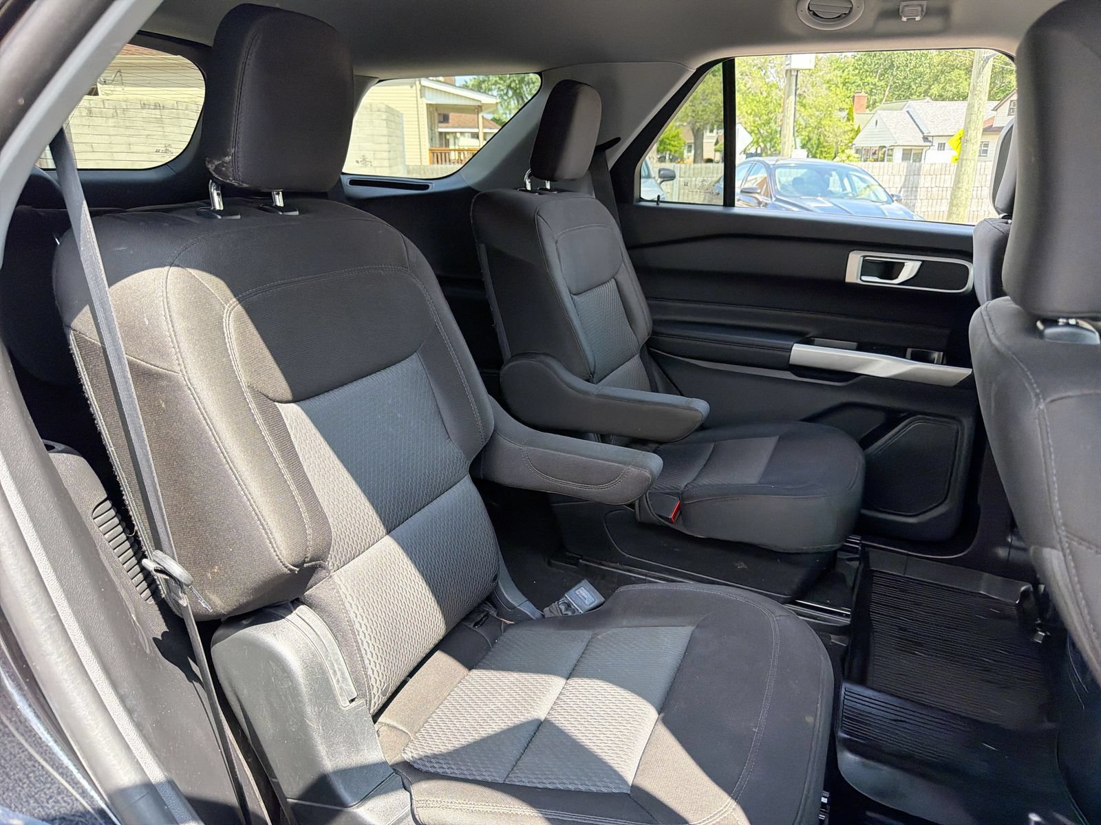 Used 2023 Ford Explorer XLT AWD/4WD image 22