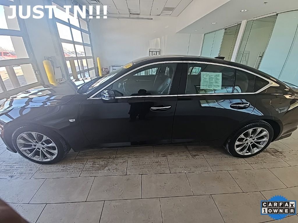 Used 2023 Cadillac CT5 Luxury image 2