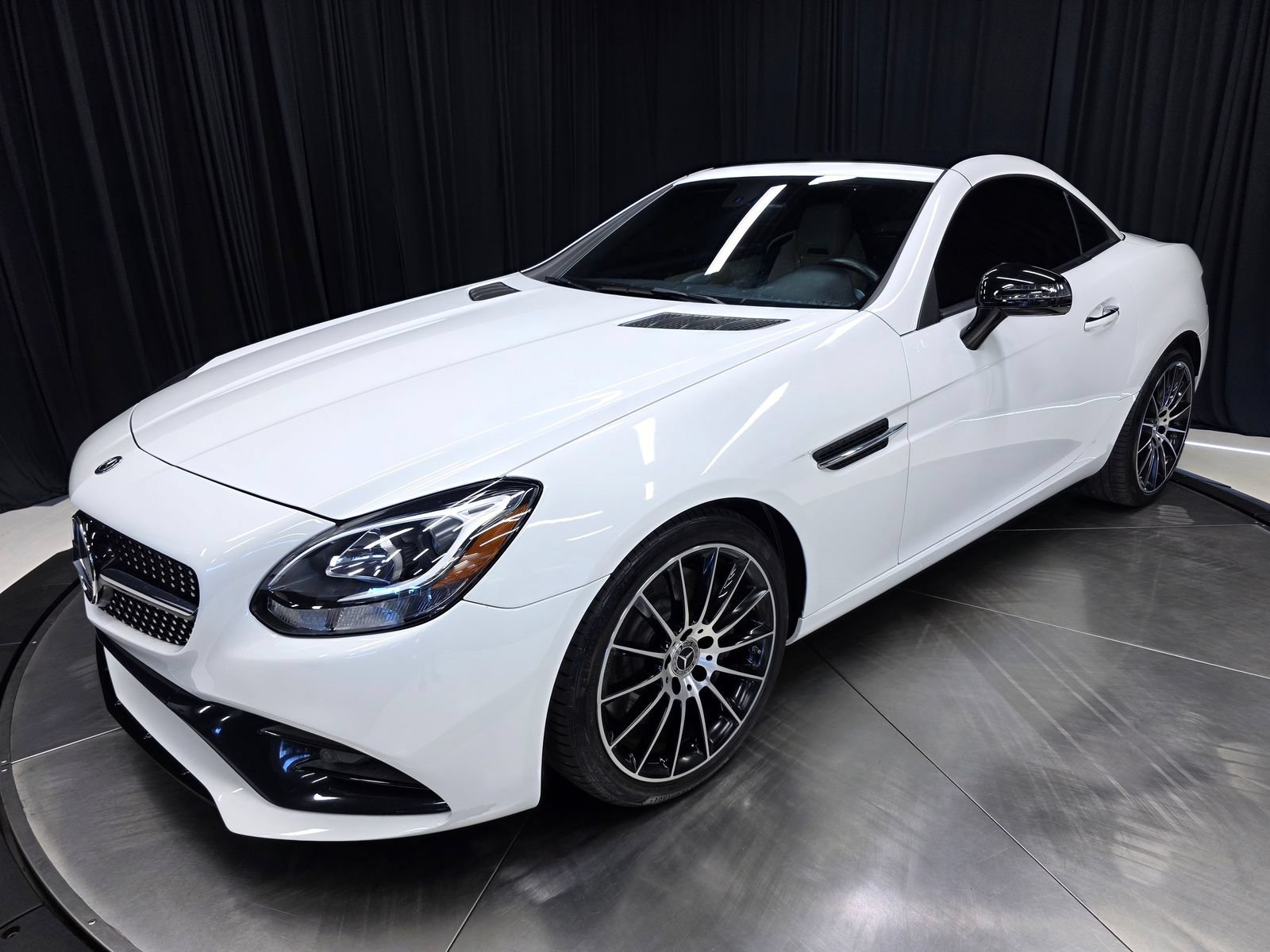 Used 2019 Mercedes-Benz SLC 300 image 42