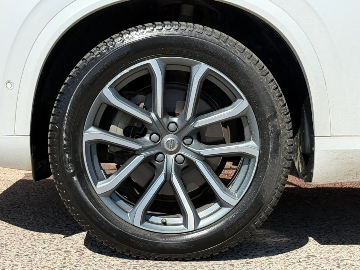Used 2018 Volvo XC90 T6 Momentum w/ Convenience Package AWD/4WD image 28