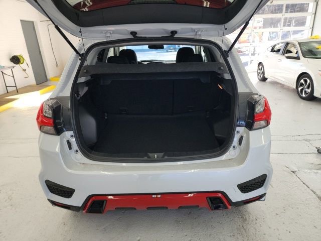 Used 2023 Mitsubishi Outlander Sport LE image 8