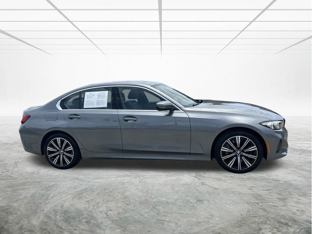 Used 2025 BMW 330i xDrive Sedan w/ Convenience Package AWD/4WD image 3