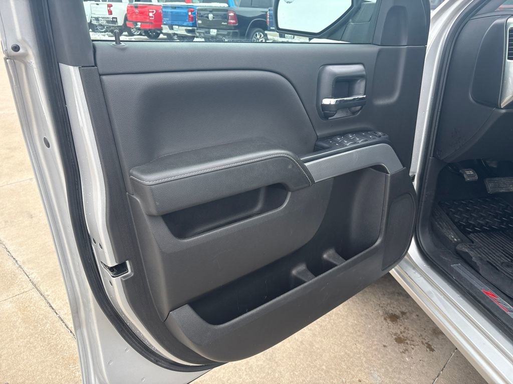 Used 2018 Chevrolet Silverado 1500 LT w/ All Star Edition image 13