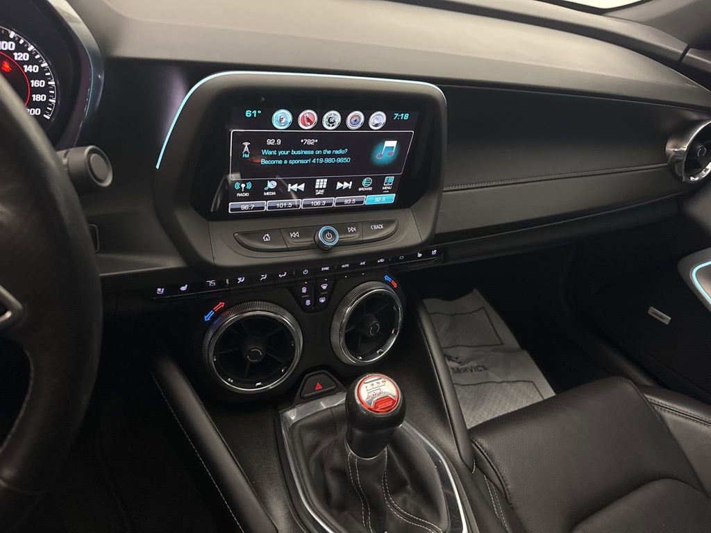 Used 2018 Chevrolet Camaro SS RWD image 21