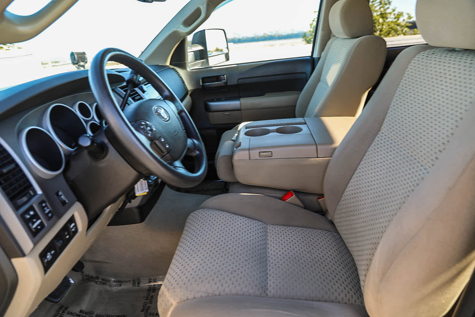 Used 2011 Toyota Tundra 2WD CrewMax w/ Tow Pkg image 17