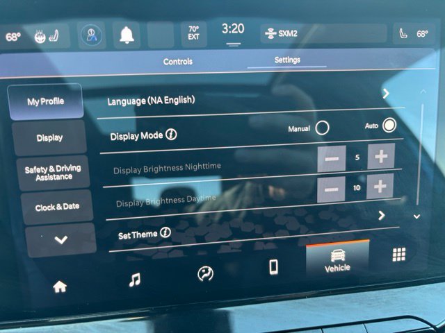Used 2023 Jeep Compass Limited w/ Sun and Sound Group AWD/4WD image 30