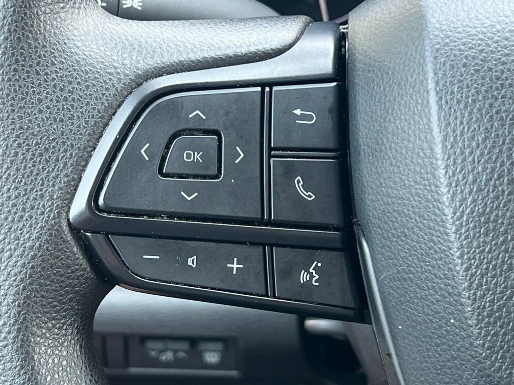 Certified 2025 Toyota Sienna LE AWD/4WD image 24