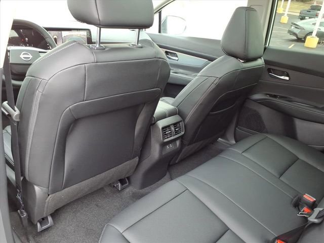 New 2026 Nissan Murano SL image 14