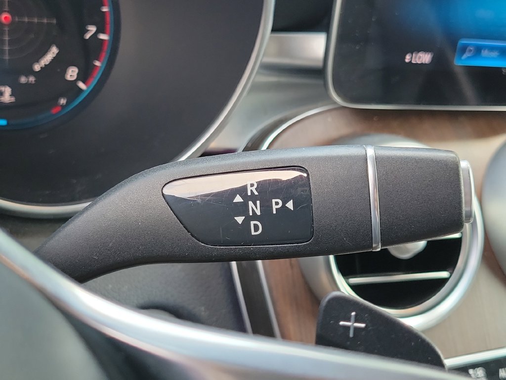 Used 2021 Mercedes-Benz GLC 300 4MATIC image 19