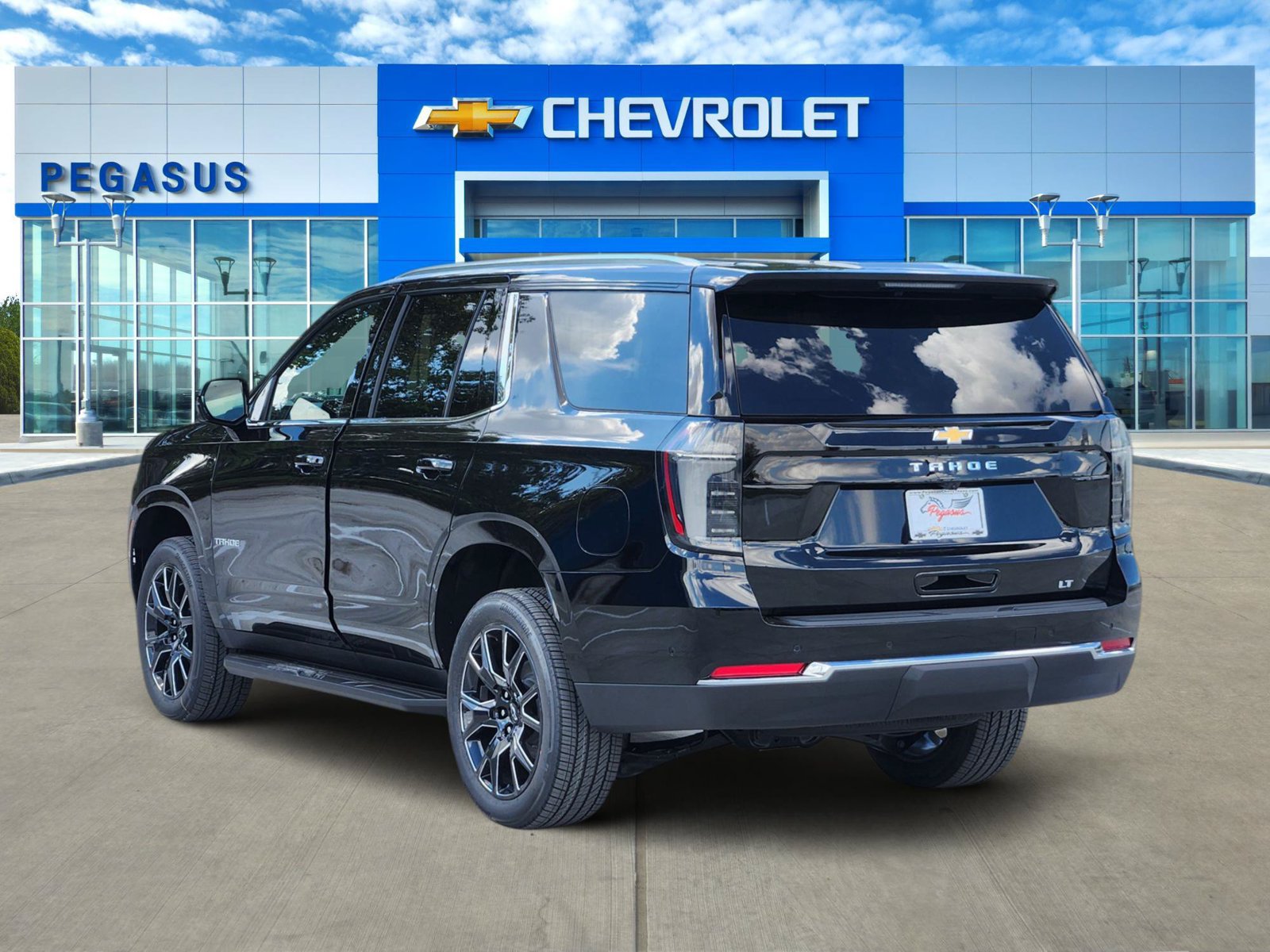 New 2027 Chevrolet Tahoe LT w/ Comfort Package RWD image 4
